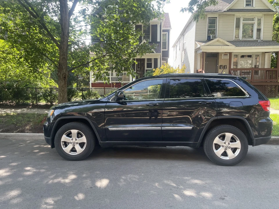 2013 Jeep KL Cherokee - Image 2 of 11