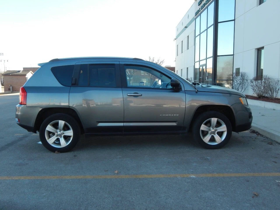 2013 Jeep Compass - Image 17 of 21