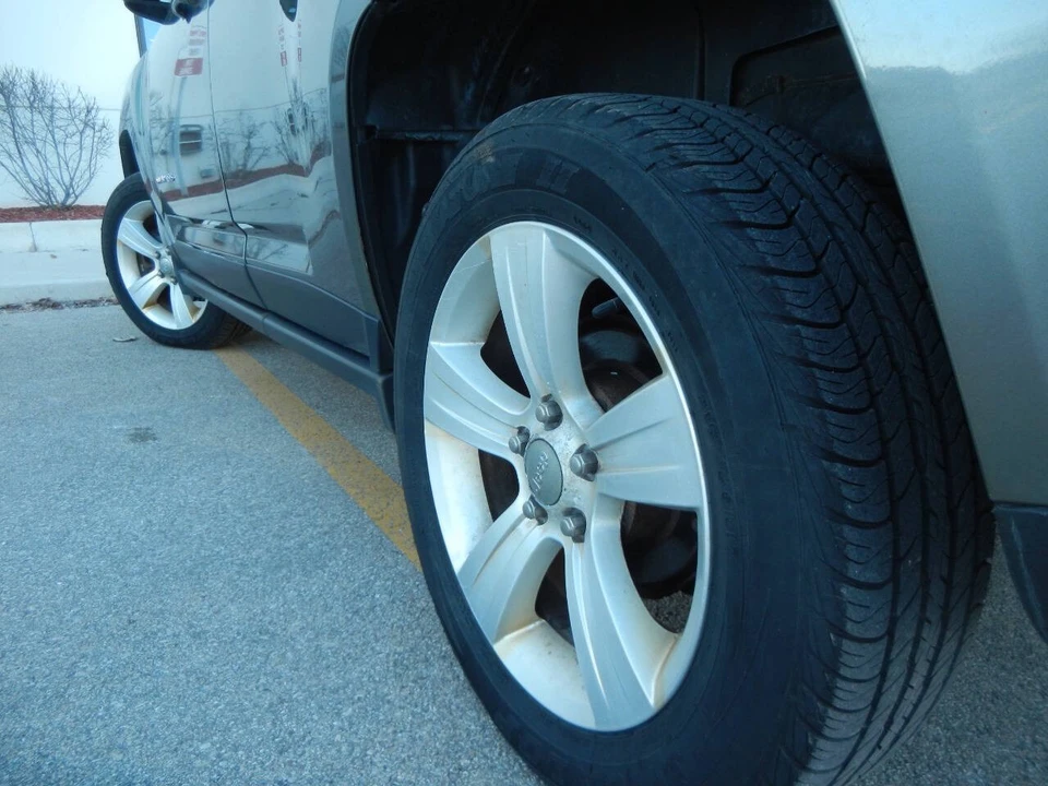 2013 Jeep Compass - Image 13 of 21