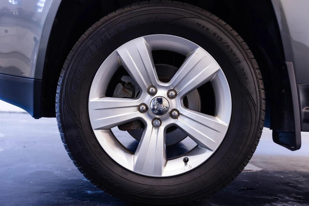 2013 Jeep Compass - Image 5 of 12
