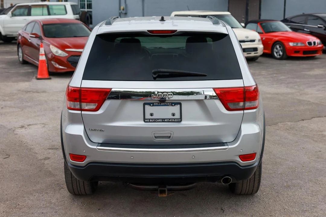 2013 Jeep WK2 Grand Cherokee - Image 9 of 31