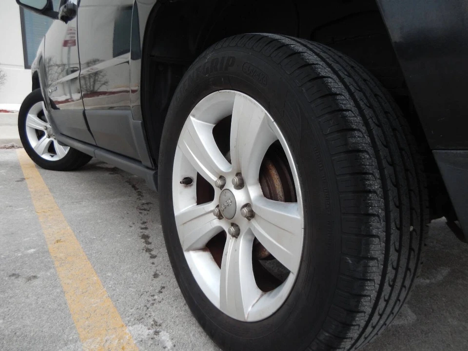 2013 Jeep Patriot - Image 14 of 21