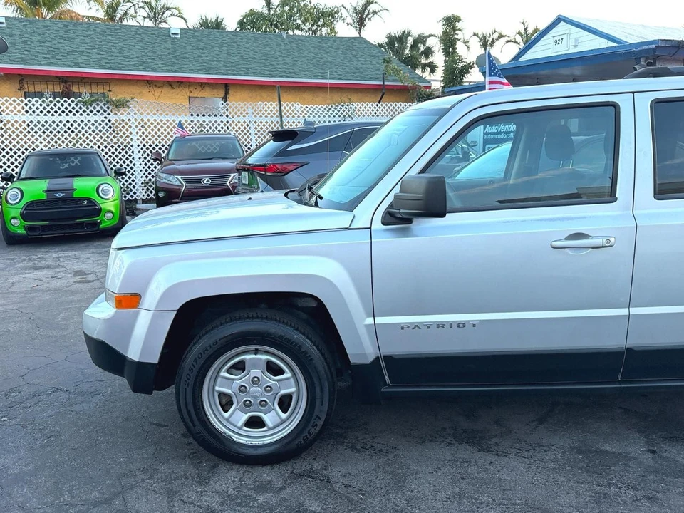 2013 Jeep Patriot - Image 10 of 21