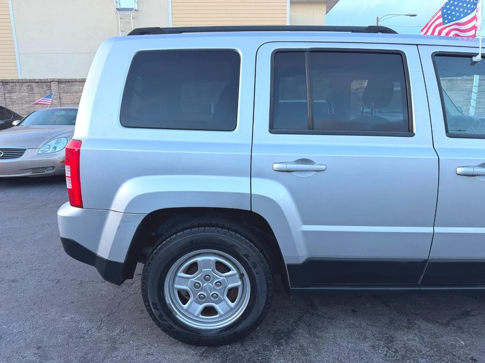 2013 Jeep Patriot - Image 14 of 21