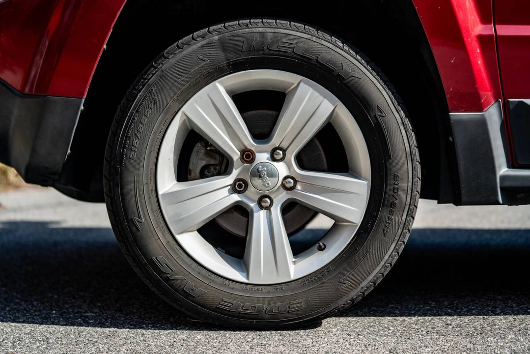 2013 Jeep Patriot - Image 8 of 15