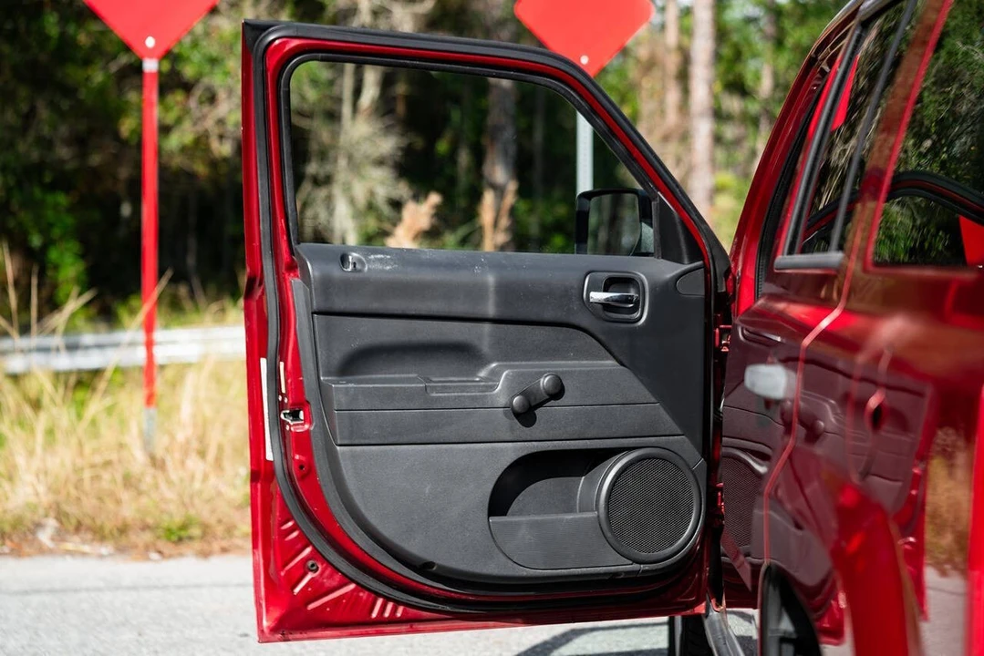 2013 Jeep Patriot - Image 10 of 21