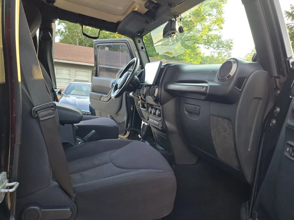 2013 Jeep JK Wrangler - Image 17 of 20