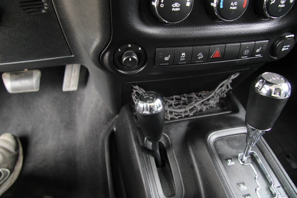 2013 Jeep JK Wrangler - Image 18 of 21