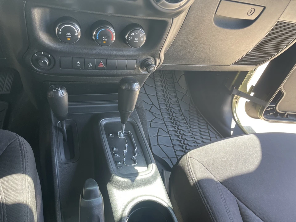 2013 Jeep JK Wrangler - Image 18 of 31