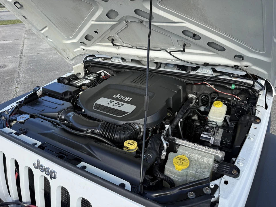 2013 Jeep JK Wrangler - Image 15 of 21
