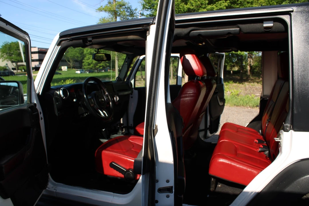 2013 Jeep JK Wrangler - Image 28 of 31