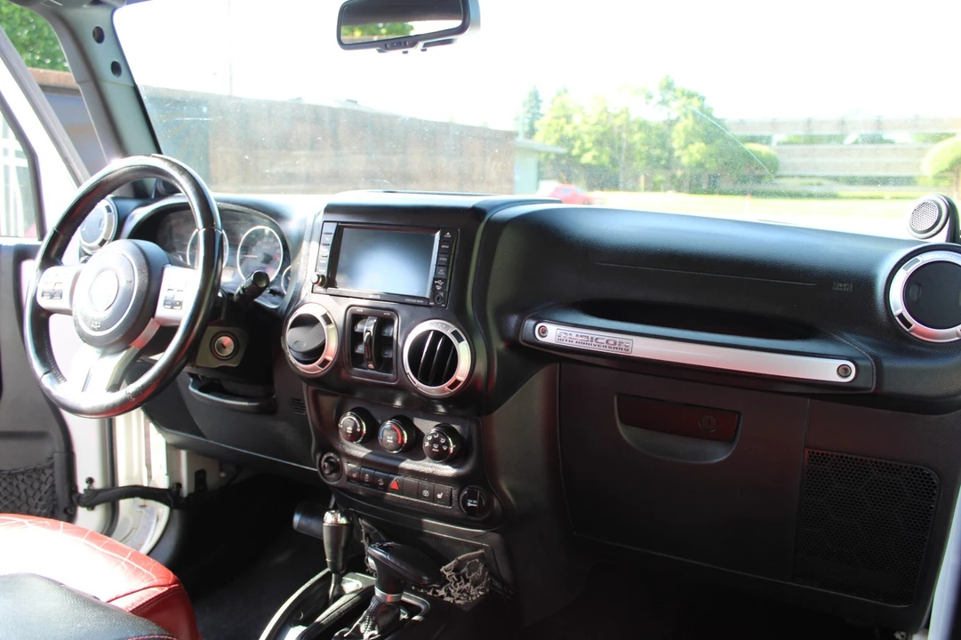 2013 Jeep JK Wrangler - Image 12 of 31