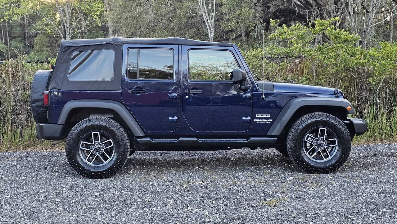 2013 Jeep JK Wrangler - Image 5 of 21