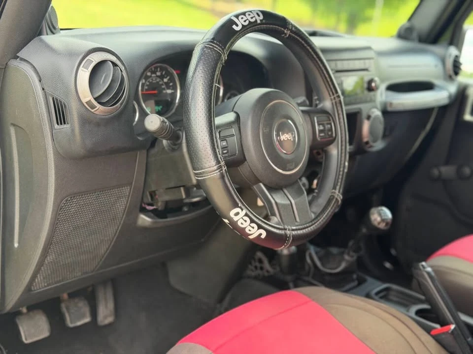 2013 Jeep JK Wrangler - Image 8 of 17