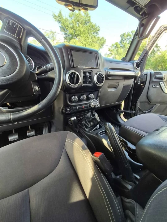2013 Jeep Wrangler - Image 5 of 8