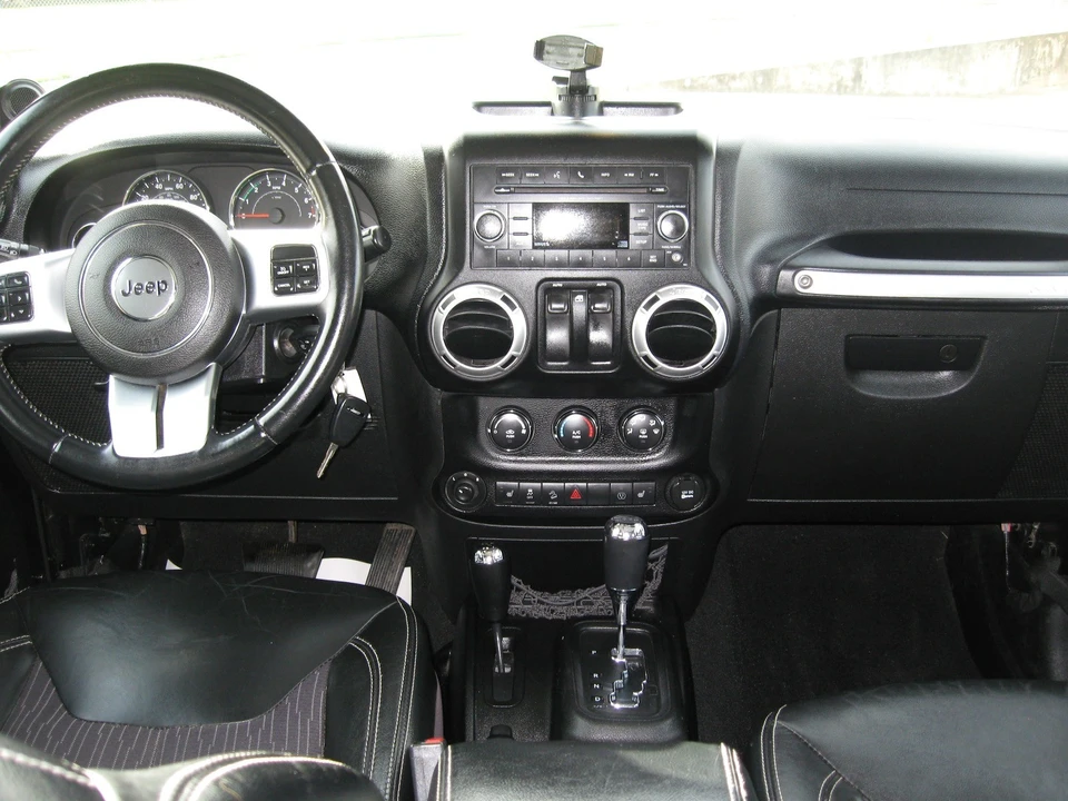 2013 Jeep JK Wrangler - Image 14 of 20