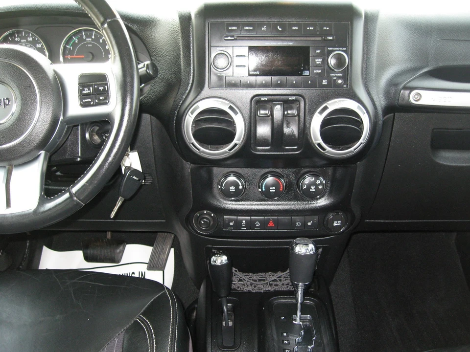 2013 Jeep JK Wrangler - Image 17 of 20