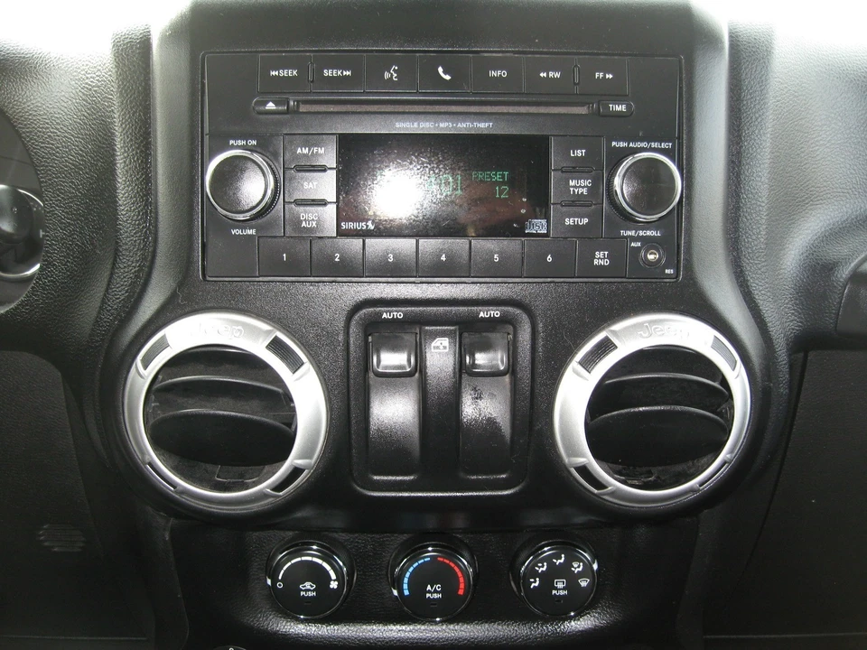 2013 Jeep JK Wrangler - Image 19 of 20