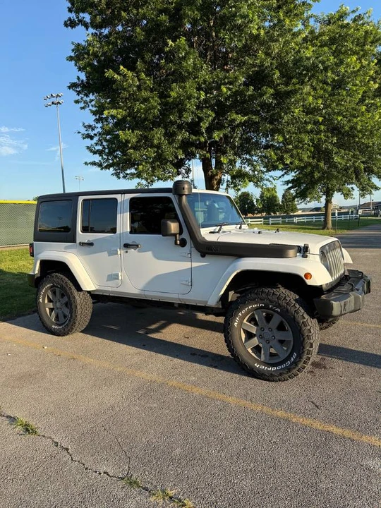 2013 Jeep JK Wrangler - Image 2 of 8