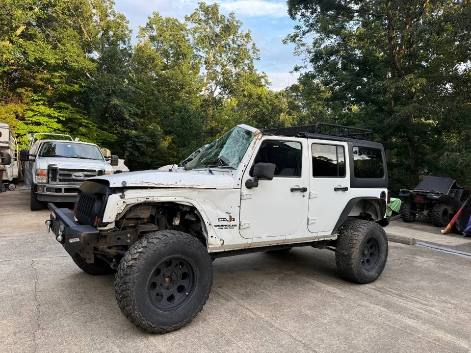 2013 Jeep JK Wrangler - Image 2 of 19