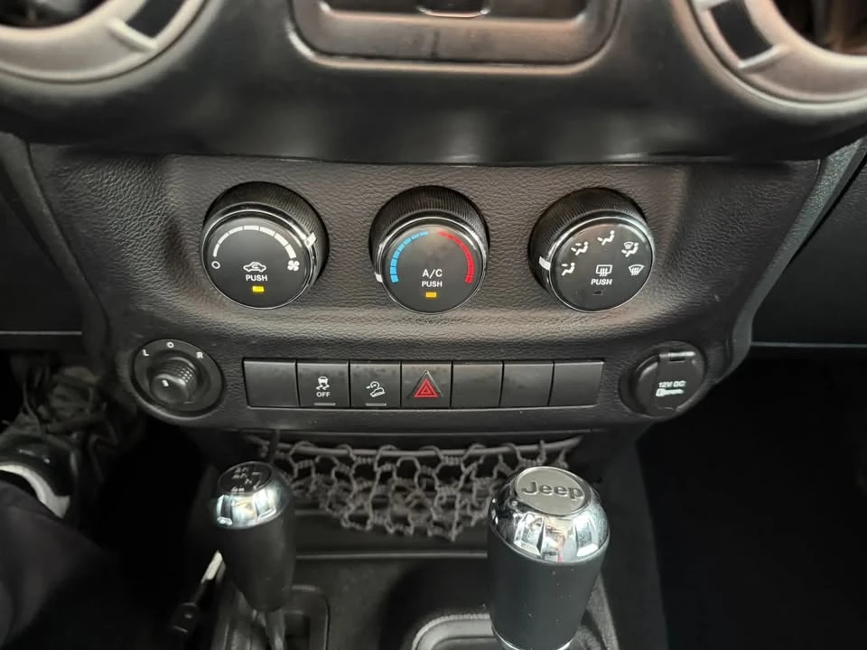 2013 Jeep JK Wrangler - Image 16 of 19