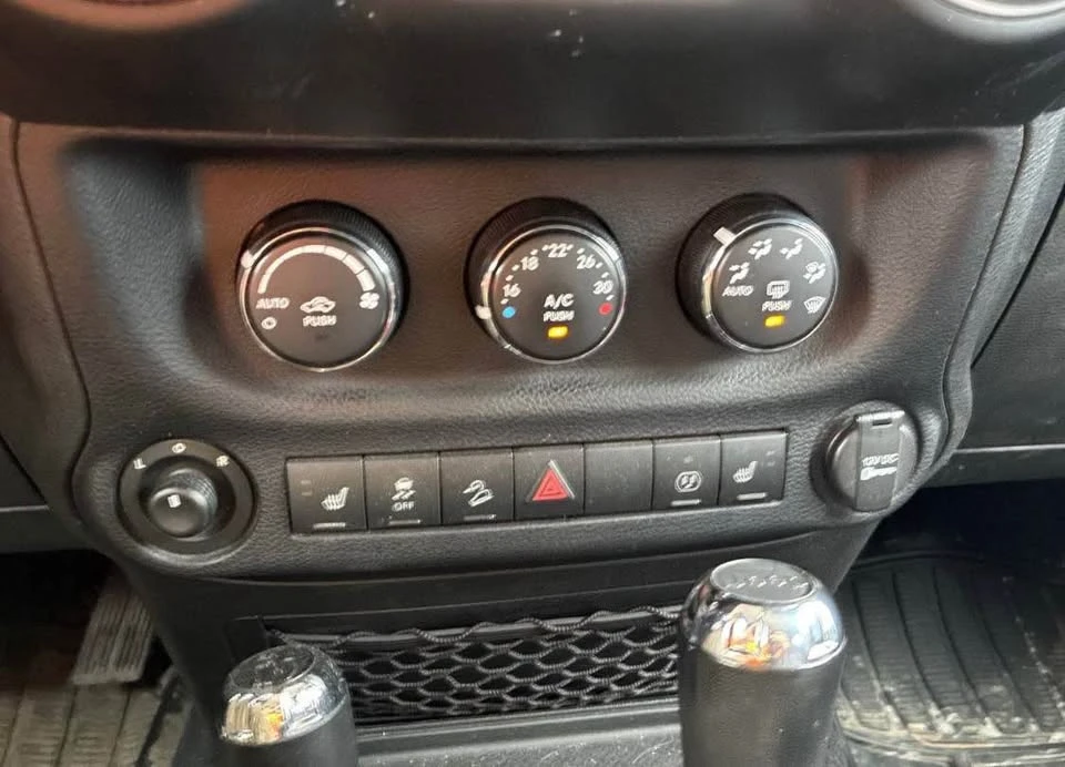 2013 Jeep JK Wrangler - Image 8 of 14