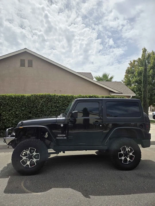 2013 Jeep JK Wrangler - Image 2 of 9