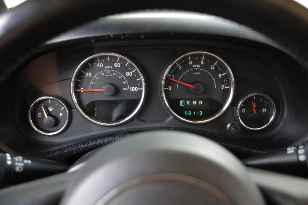 2013 Jeep JK Wrangler - Image 27 of 31