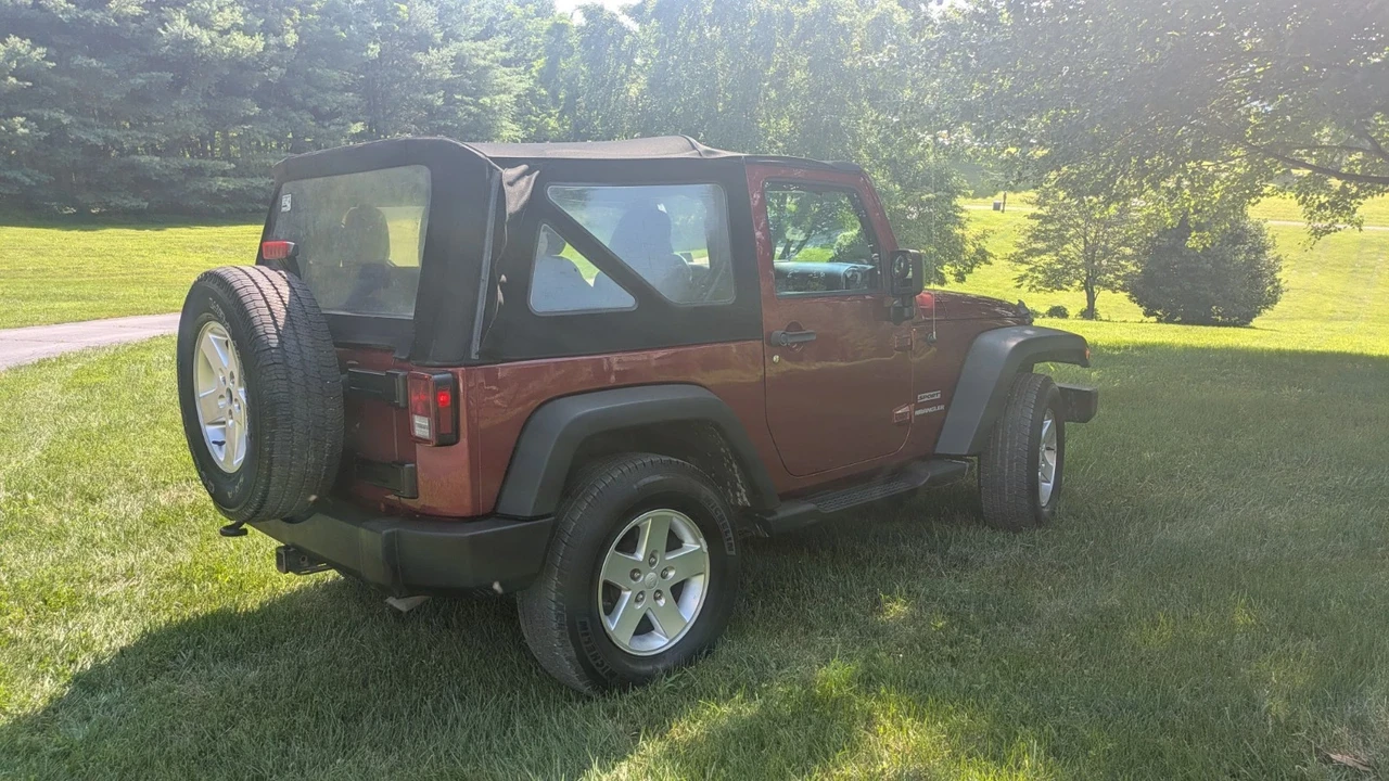 2013 Jeep JK Wrangler - Image 4 of 21