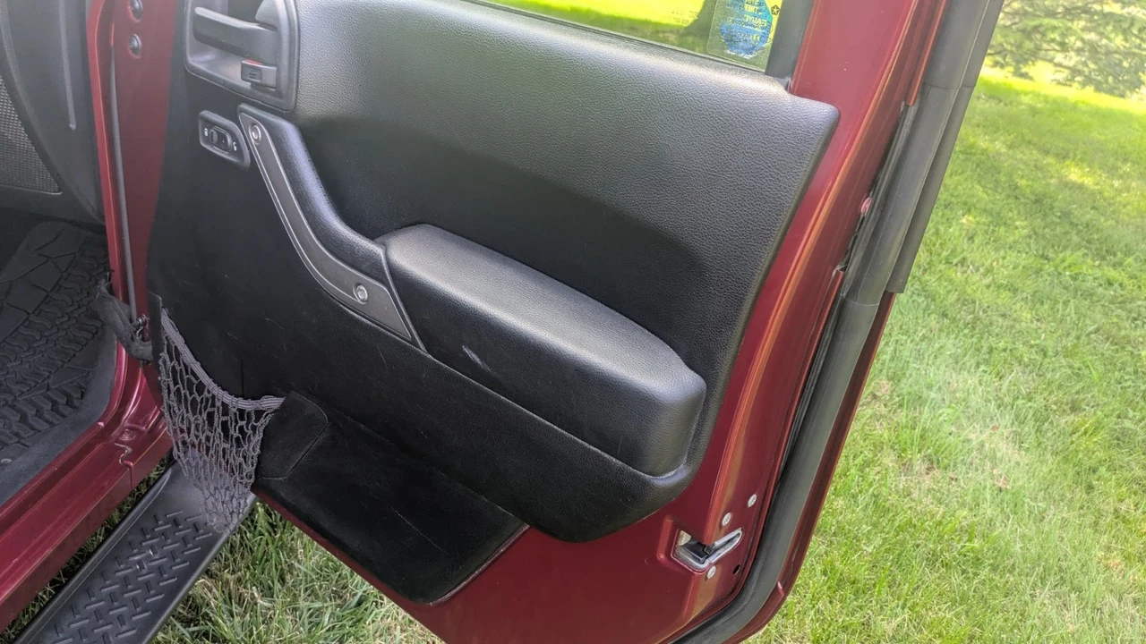 2013 Jeep JK Wrangler - Image 14 of 21