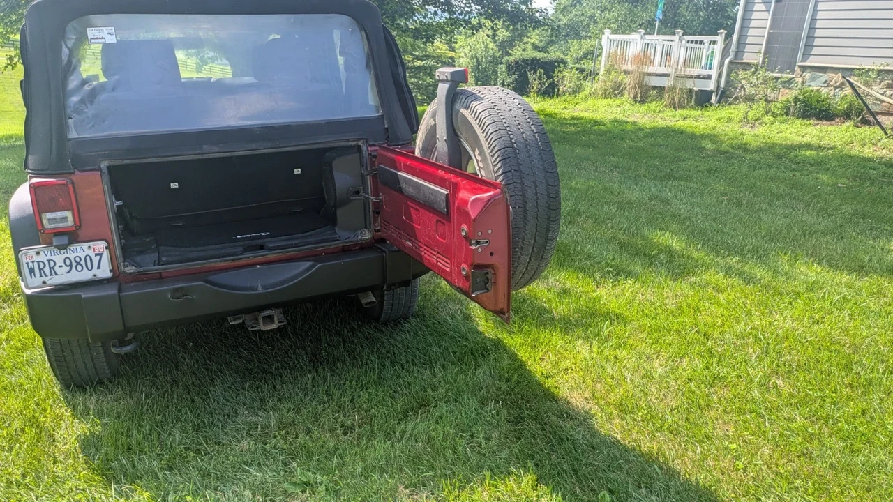 2013 Jeep JK Wrangler - Image 10 of 21