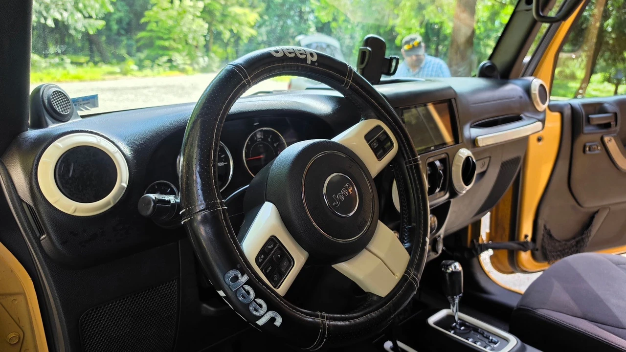 2013 Jeep JK Wrangler - Image 22 of 24