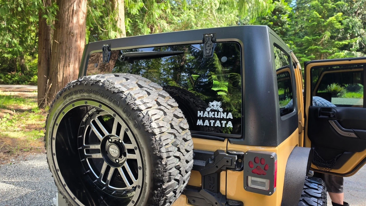 2013 Jeep JK Wrangler - Image 23 of 24