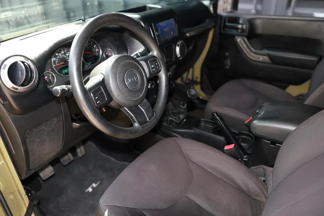 2013 Jeep JK Wrangler - Image 4 of 31