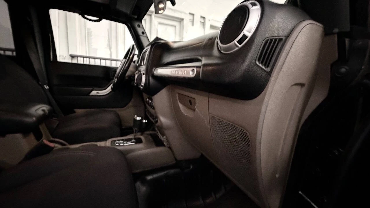 2013 Jeep JK Wrangler - Image 17 of 22