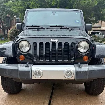 2013 Jeep Wrangler Sahara