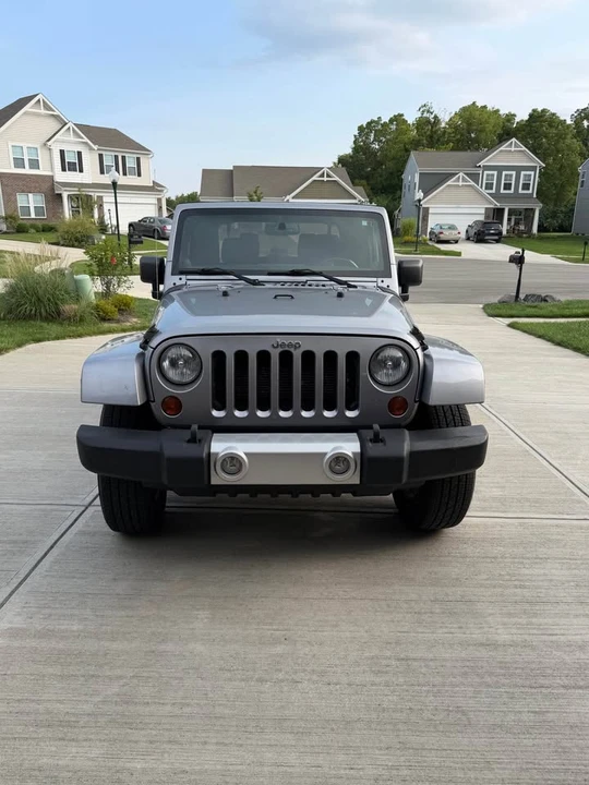 2013 Jeep JK Wrangler - Image 2 of 3