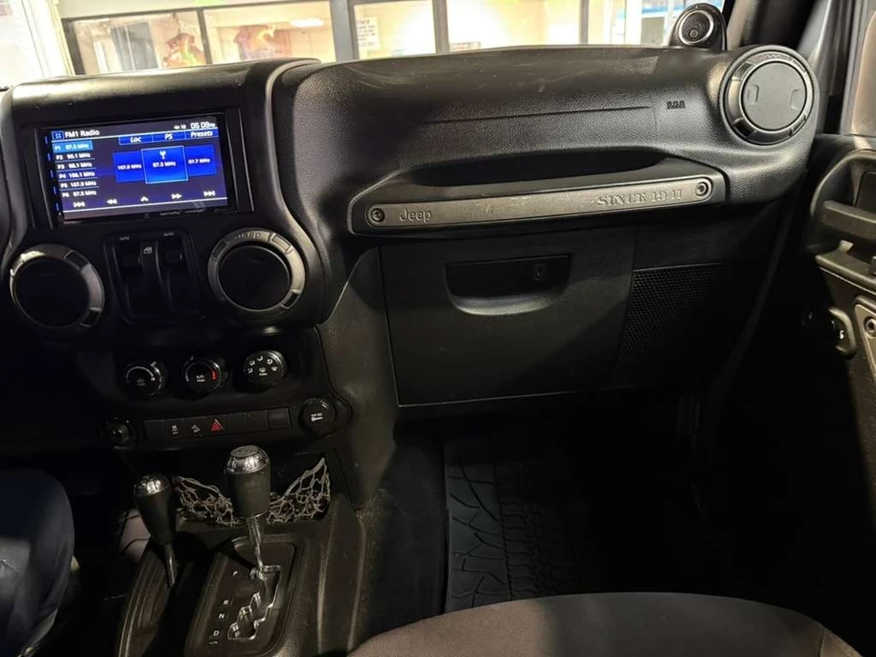 2013 Jeep JK Wrangler - Image 17 of 21