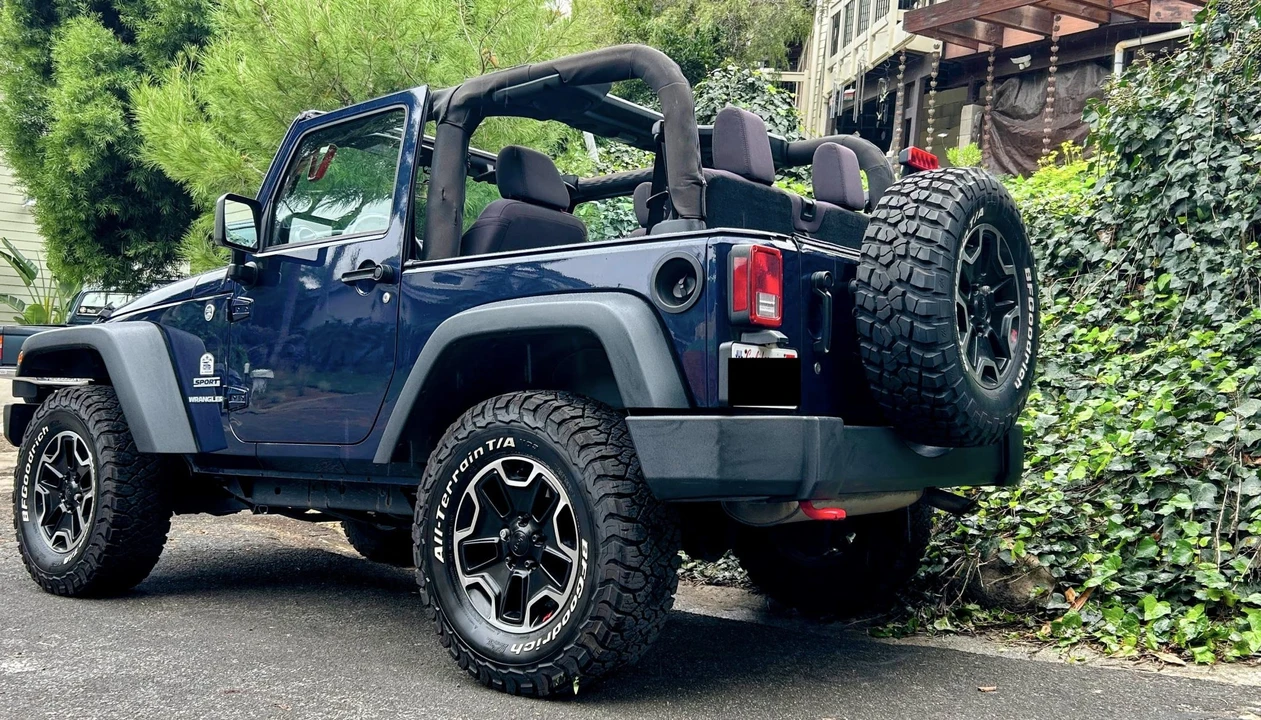 2013 Jeep JK Wrangler - Image 24 of 31