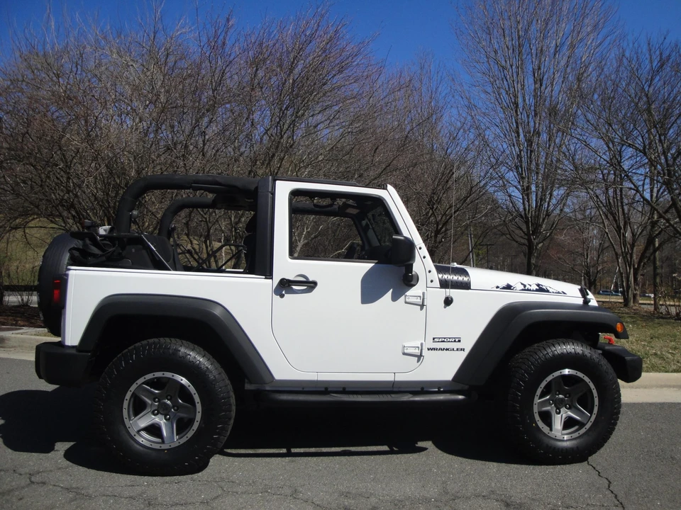2013 Jeep JK Wrangler - Image 24 of 31