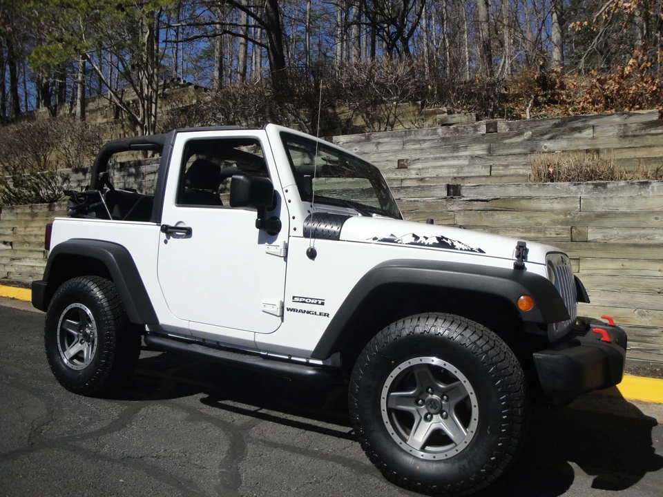 2013 Jeep JK Wrangler - Image 23 of 31