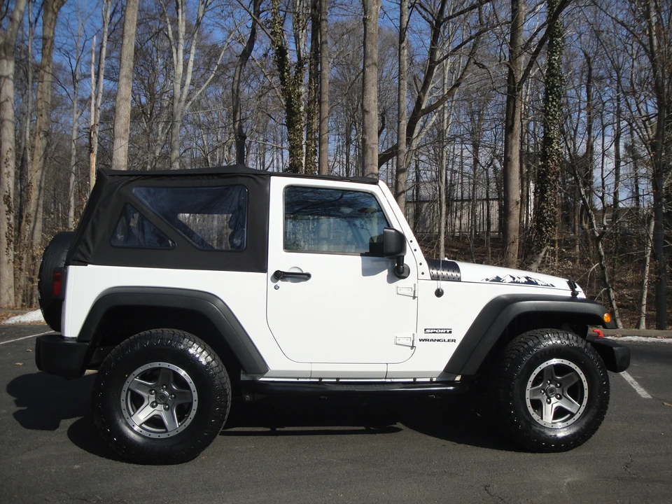 2013 Jeep JK Wrangler - Image 7 of 31