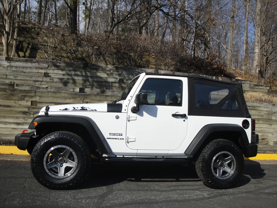 2013 Jeep JK Wrangler - Image 14 of 31