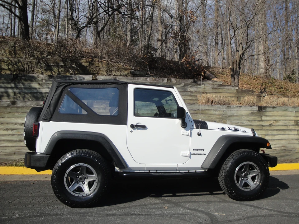 2013 Jeep JK Wrangler - Image 8 of 31
