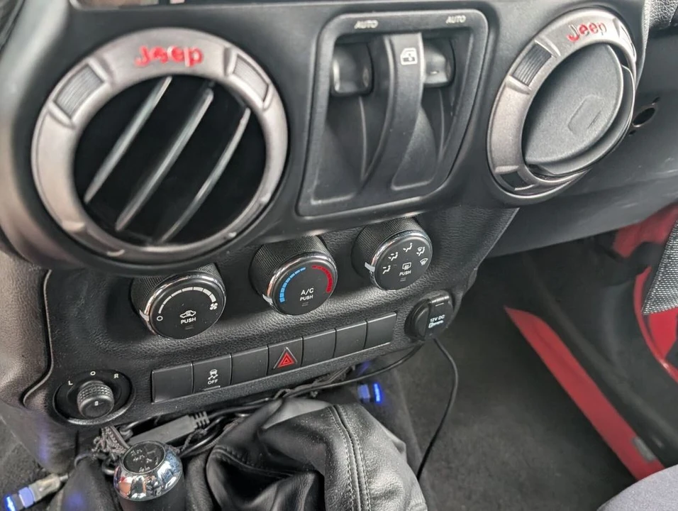 2013 Jeep JK Wrangler - Image 20 of 21