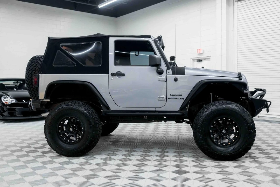 2013 Jeep JK Wrangler - Image 6 of 31