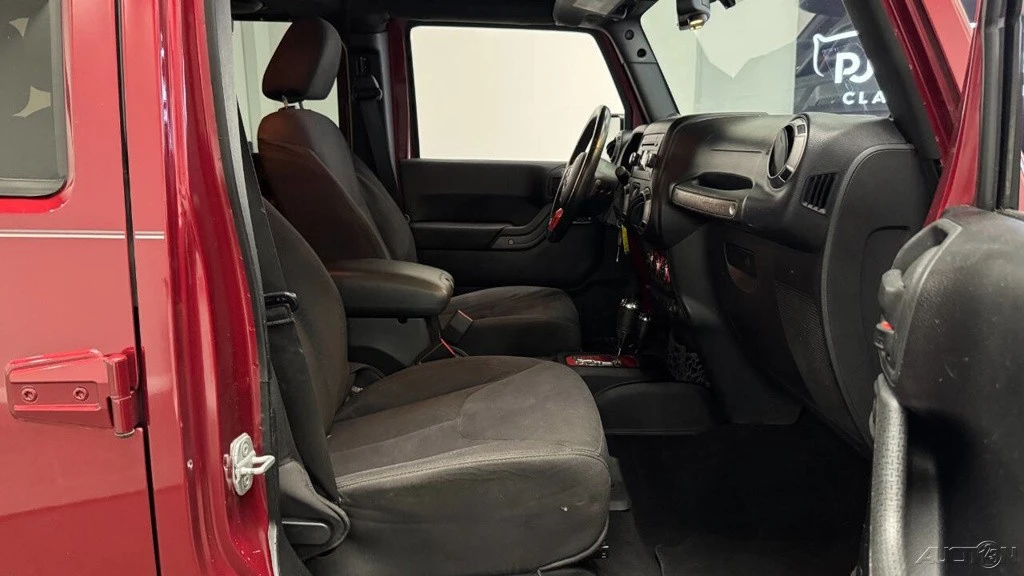 2013 Jeep JK Wrangler - Image 19 of 24