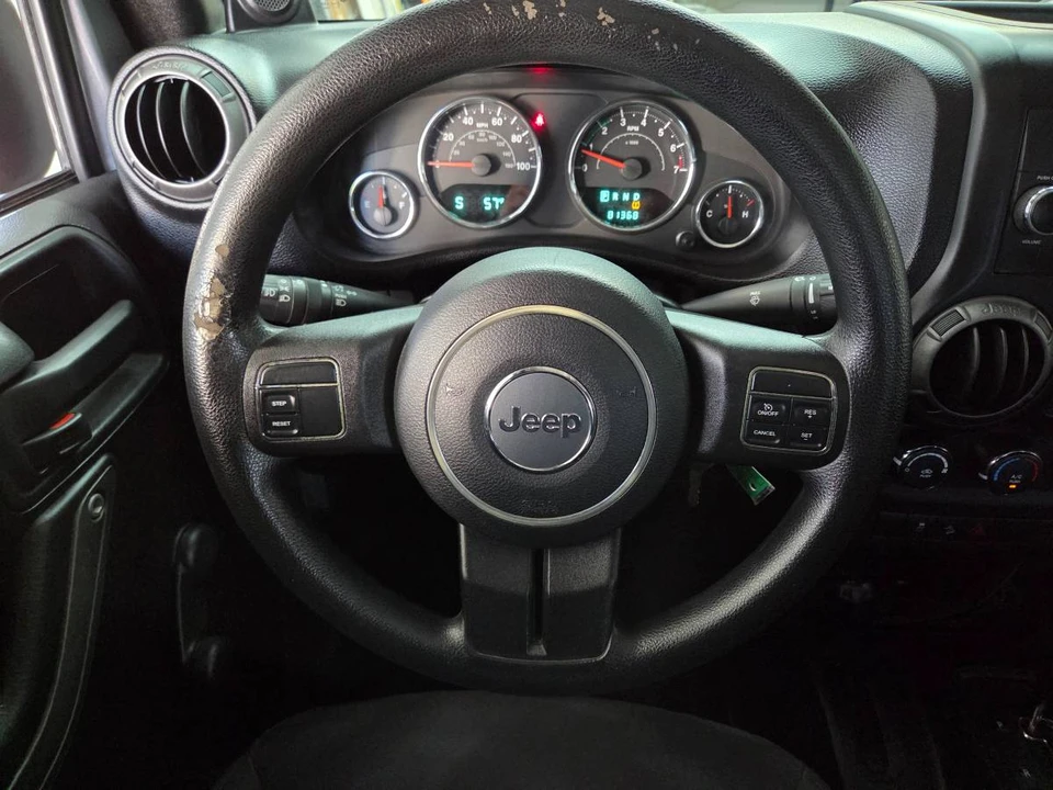 2013 Jeep JK Wrangler - Image 14 of 18