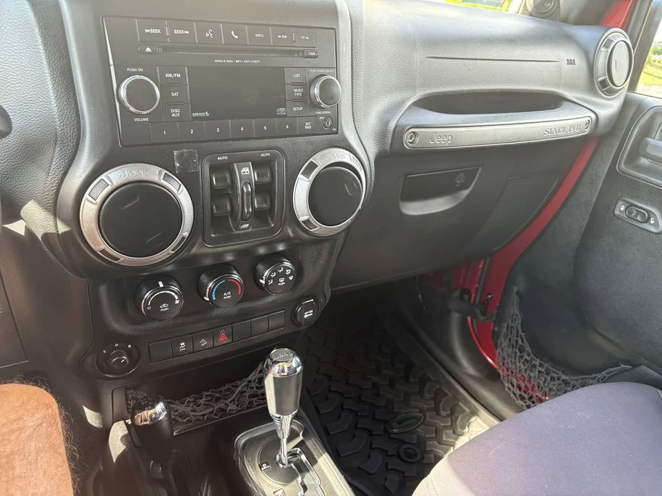 2013 Jeep JK Wrangler - Image 8 of 9