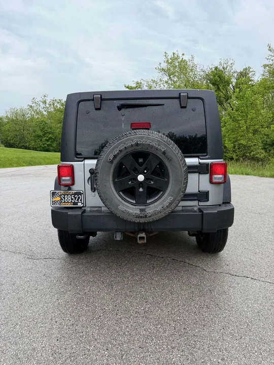 2013 Jeep JK Wrangler - Image 4 of 9
